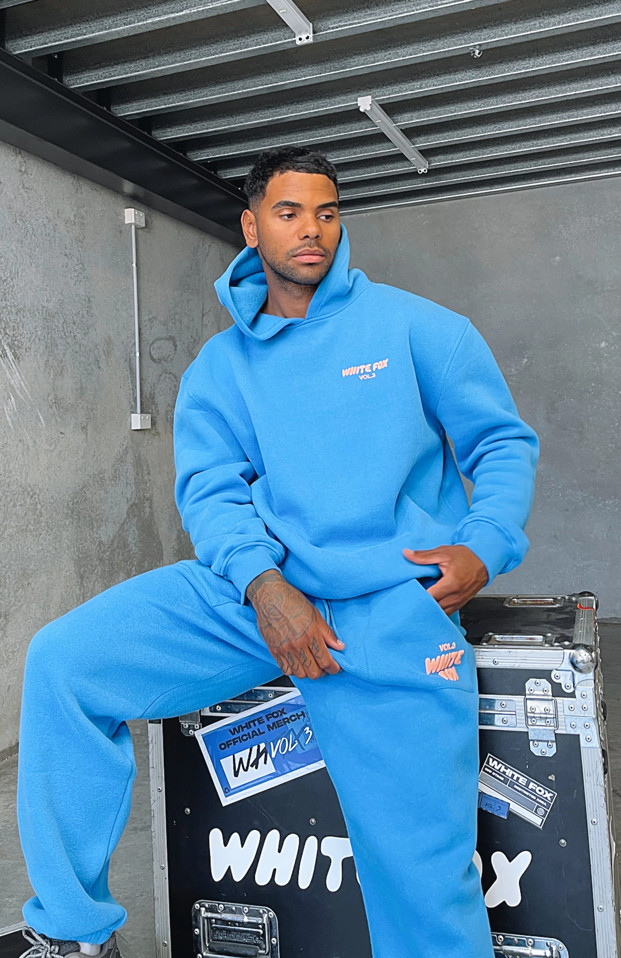 Offstage Hoodie Azure - Image 6
